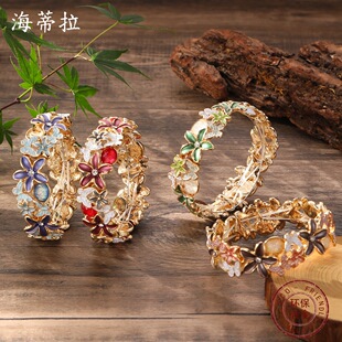 �羳�¿�m�Ų��U�����С���������CŮʿ��@�L�黨�m�ŏ����֭h