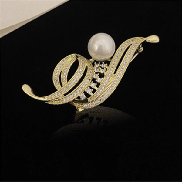 fashionable sophisticated elegant brooch