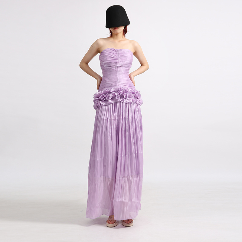 法式名媛轻奢晚宴礼服裙2025秋冬新款荷叶边花朵抹胸修身连衣裙女