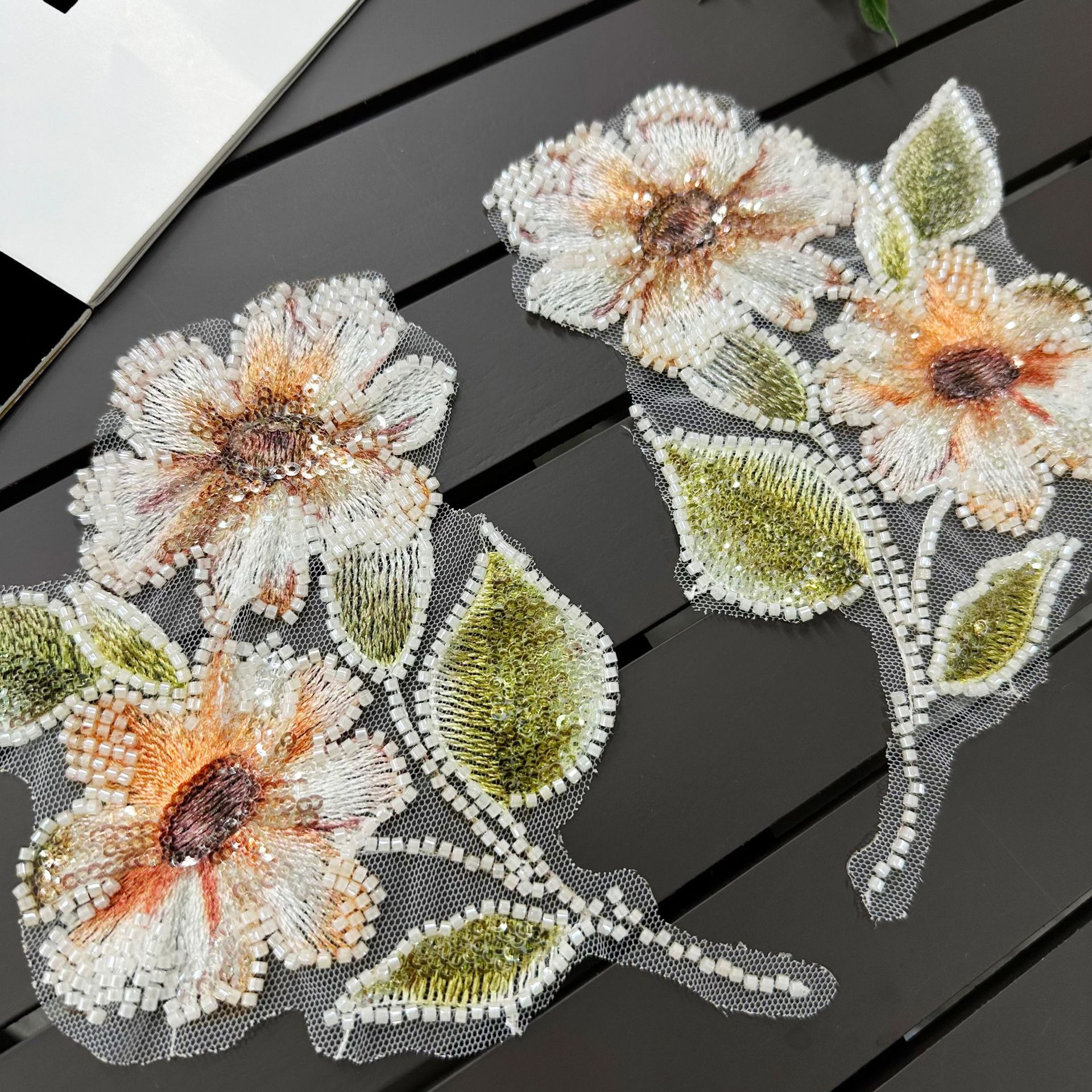 Sequin de cuentas de clavos pesados naranja flor bordada tela de malla de hilo de flor vestido de cheongsam accesorios de decoración parche