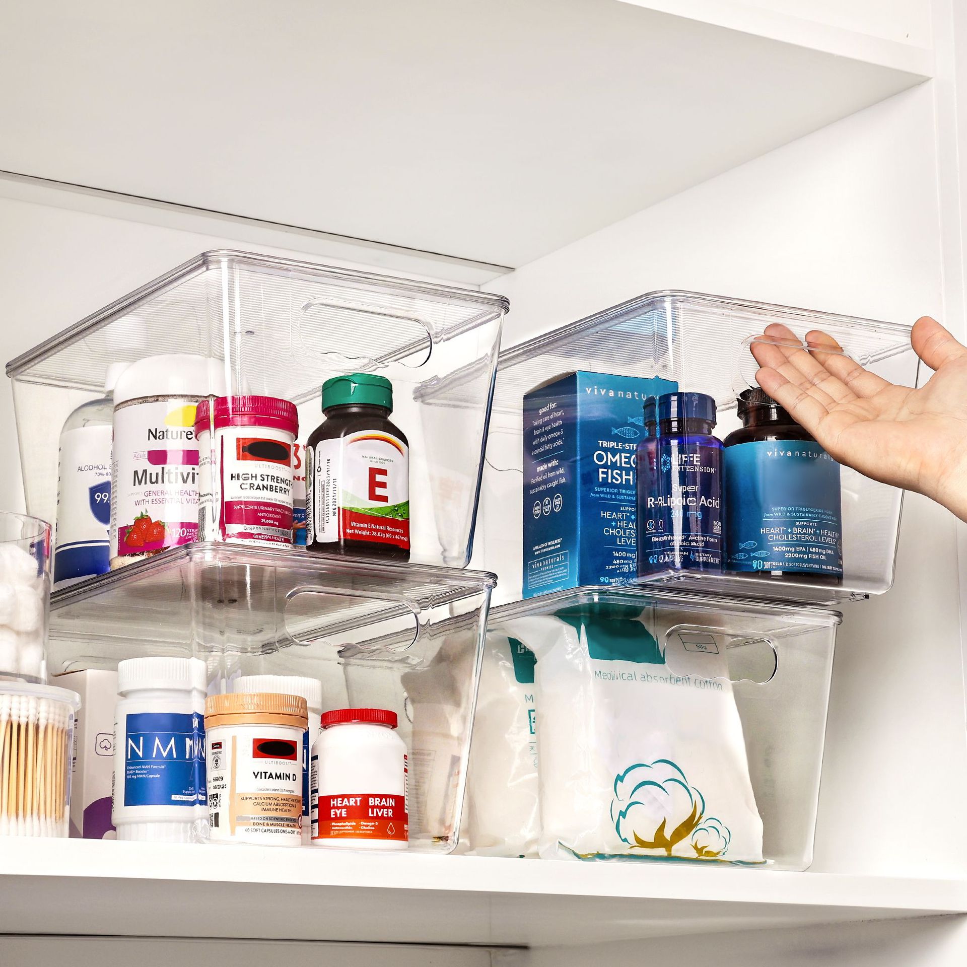 Caja de almacenamiento transparente apilable con asa y tapa, tamaño grande para cocina y dormitorio, artículo popular para almacenar y organizar alimentos.