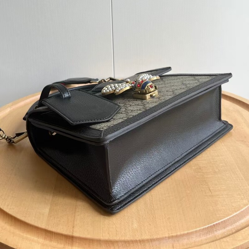広州供給 Gujia Shuang G2025 新しいファッションマーガレットポータブルニットショルダーストラップダイヤモンドビーバーグレートワインバッグ|undefined