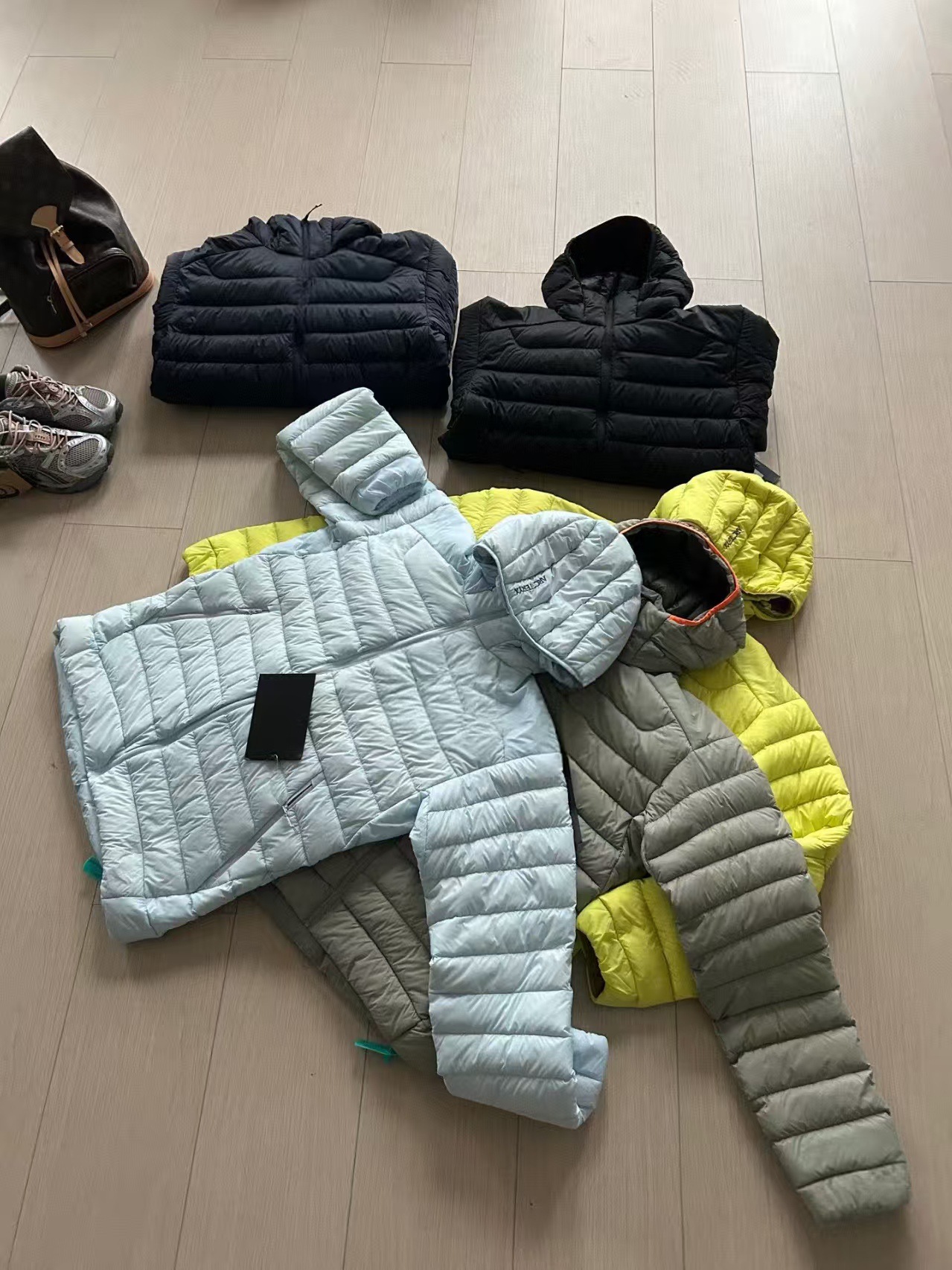 Bird 's Home Selection Cerium Plum Chaqueta a prueba de viento, impermeable, frío y cálido, logotipo de montaña de alta flexibilidad