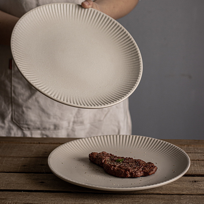 店主自留款大英寸竖纹浮雕西餐盘家用盘菜盘意面盘餐厅摆盘牛排盘