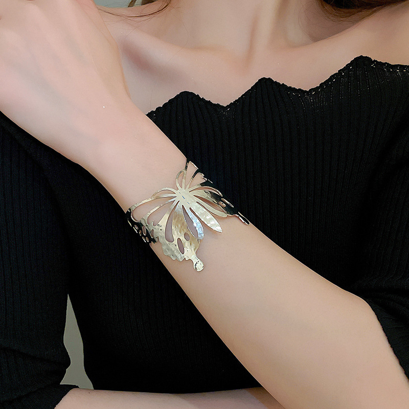Exaggerated Geometric Metal Bracelet Circular Link Fashion Style_voghion.com