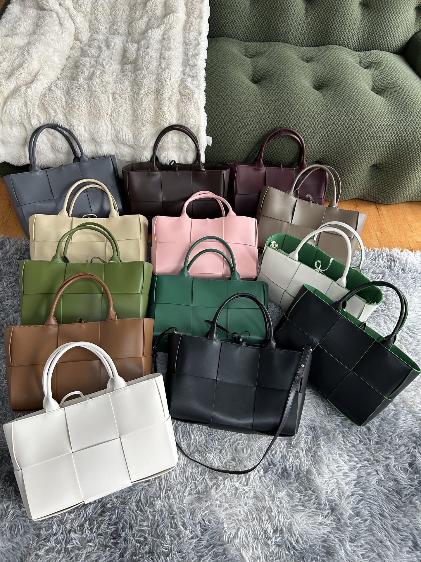 Capacious woven shoulder bag