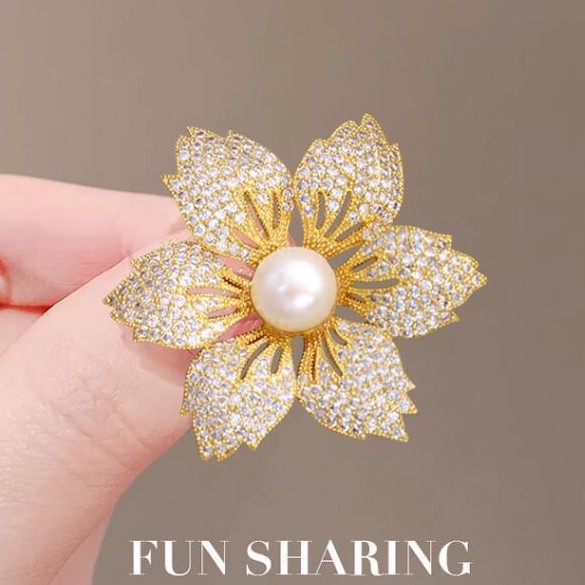 European And American Style Sparkling Diamond Flower Brooch, High-end Exquisite Anti-slip Pin For Women, Used To Secure_voghion.com