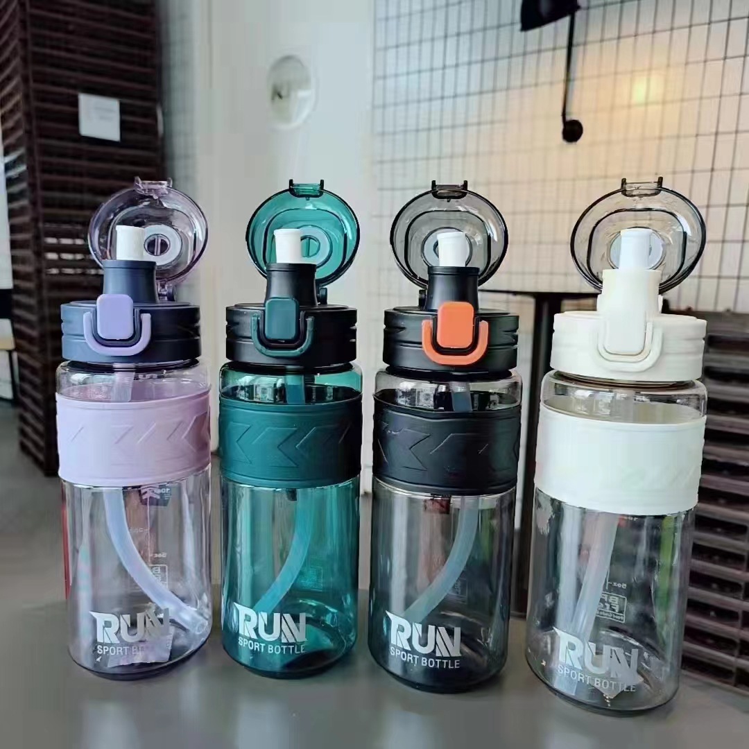 Futong taza de plástico taza de paja al aire libre hogar padre-hijo pareja estudiante taza de plástico regalo negocio taza de agua fabricante