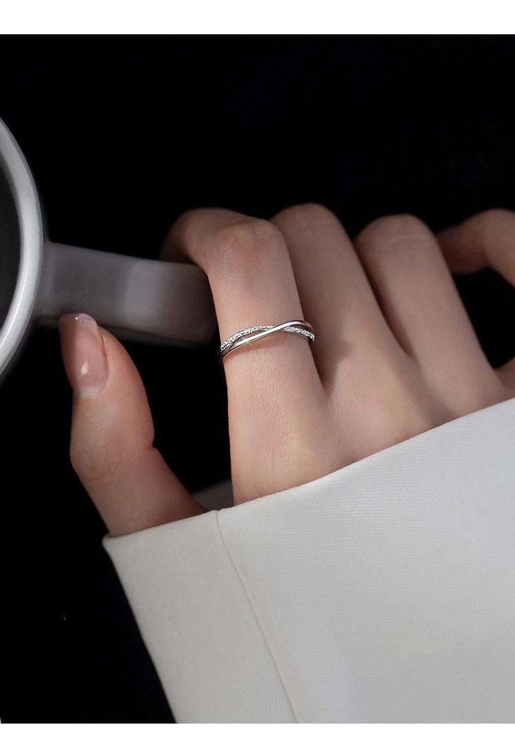 Silver Ring Women Niche Design Simple Band Lightweight Luxury 2026 New Style Trendy Premium Sense Index Finger Ring Fashion Personality Single Ring