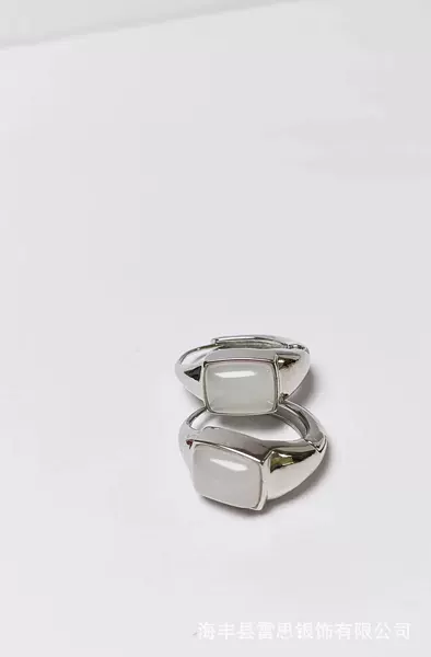 Light gray jade earrings