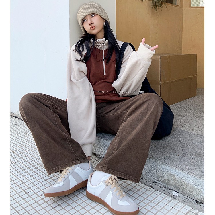 Versión de cuero de vaca ~ primavera y otoño zapatos de entrenamiento de cuero de mujer retro aumento de altura interior zapatos blancos pequeños zapatos deportivos casuales