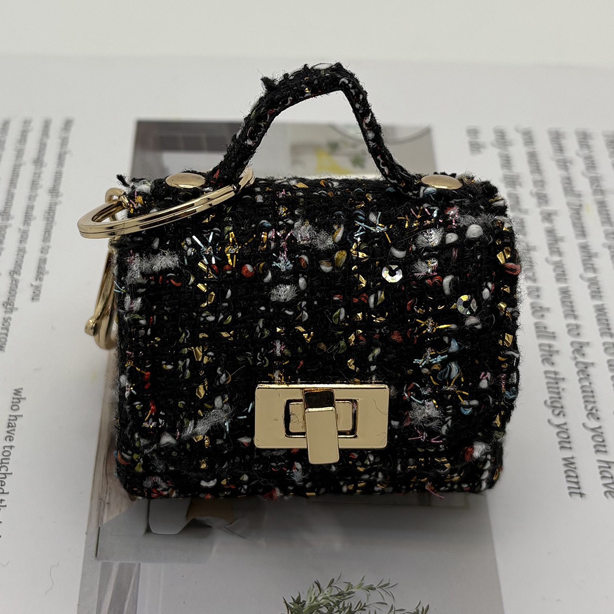 睿果皮制 小香风布料  无线耳机包  方便携带钥匙包零钱包