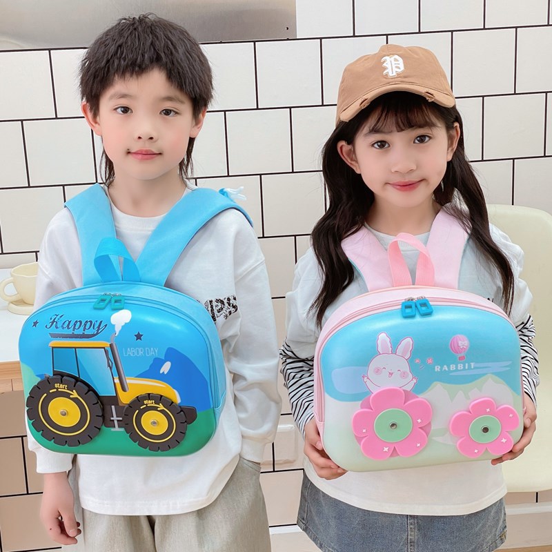 Mochila infantil de casca dura de dibujos animados de moda para niños ingeniería de automóviles ligeros mochila divertida para niñas conejos pequeños y medianos