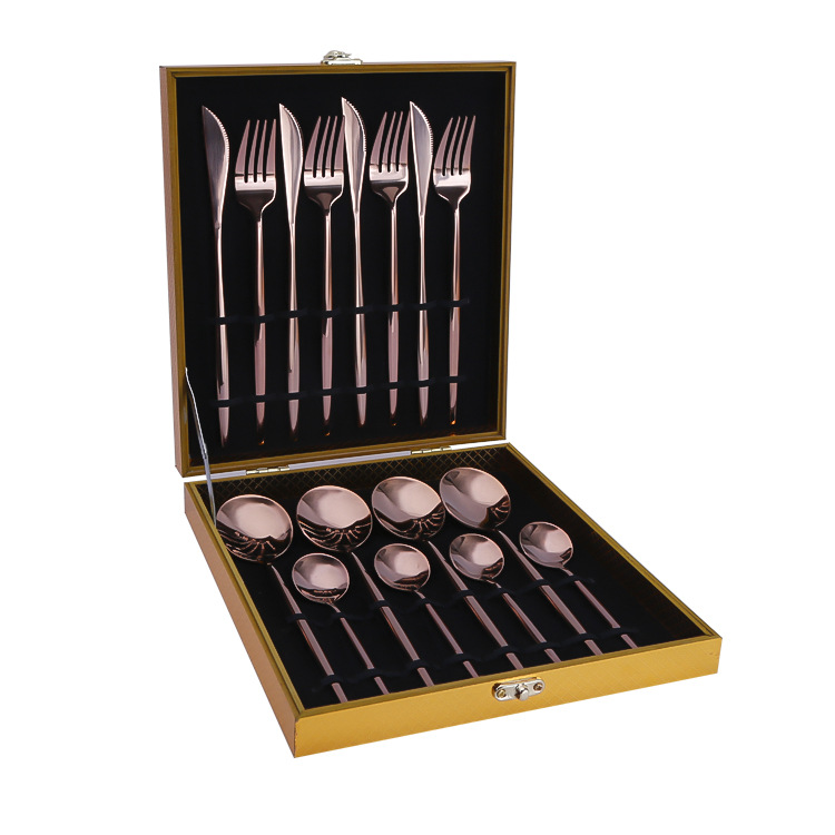 Productos calientes de Amazon vajilla de acero inoxidable conjunto de 16 piezas de Portugal cuatro piezas principales cuchillo, tenedor y cuchara caja de regalo transfronteriza traje