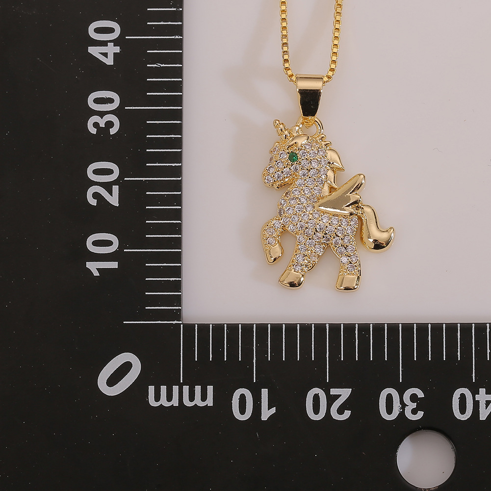 New Pony Pendant Micro-inlaid Zircon Copper Necklace Wholesale Nihaojewelry display picture 1