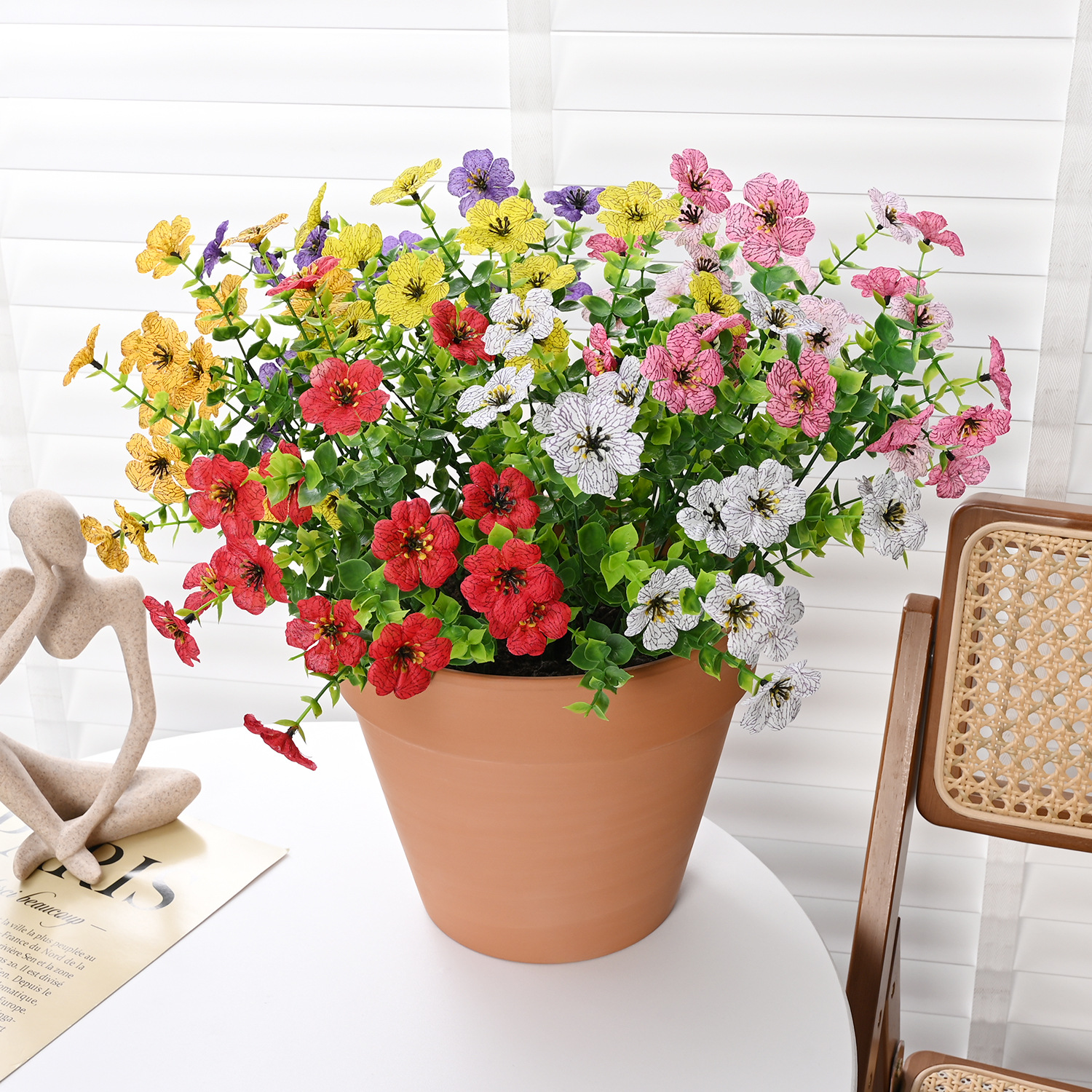 Cross-border Amazon artificial flower eucalyptus leaves eucalyptus small silk flower violet decoration restaurant fake flower outdoor green plant