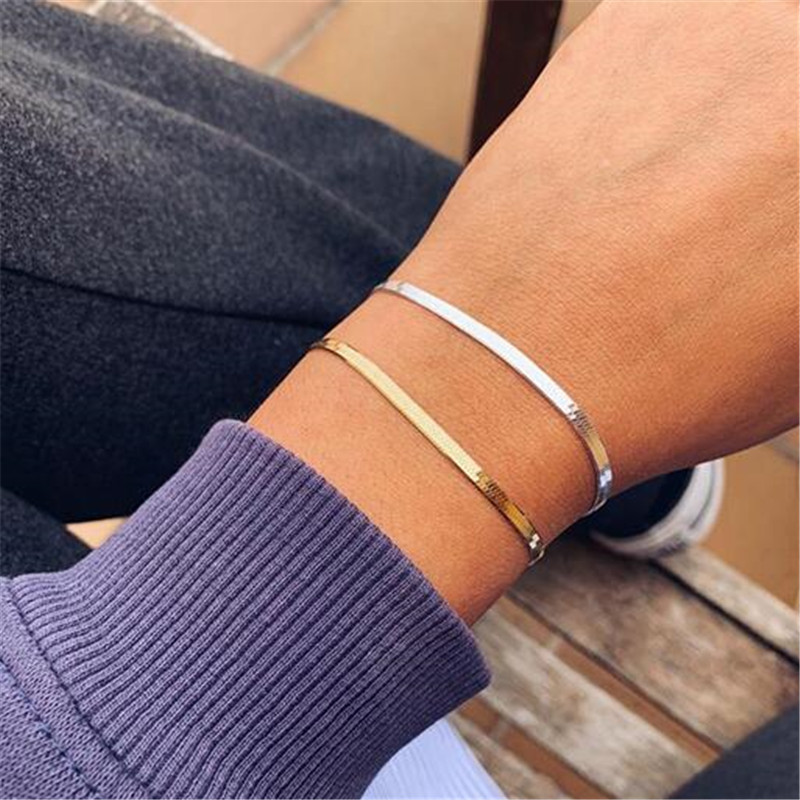 A- 0641 European and American new cross-border bracelet short bracelet blade chain flat snake bone bracelet for women