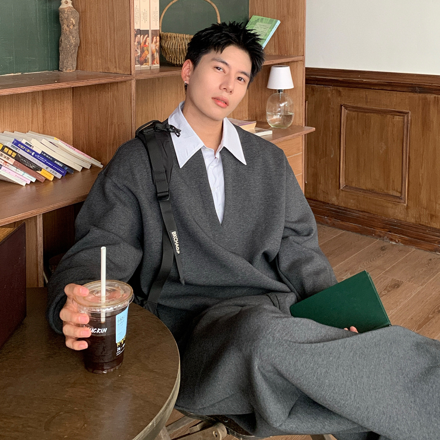 春秋美式小众设计感假两件拼接卫衣男宽松休闲撞色时尚感简约立领