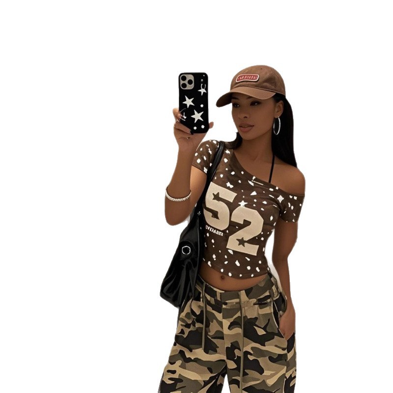 アメリカンレトロホットガール迷彩ショートTシャツレディーススイートスパイシーカジュアルスリムフィット斜めショルダートップ