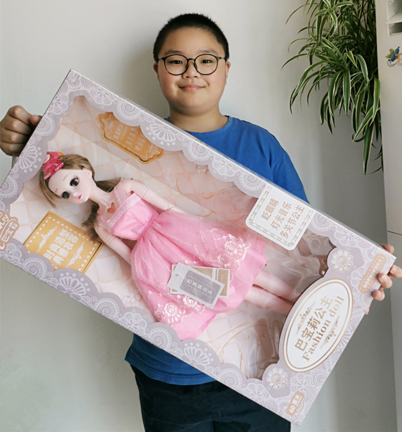 8899巴宝莉娃娃8