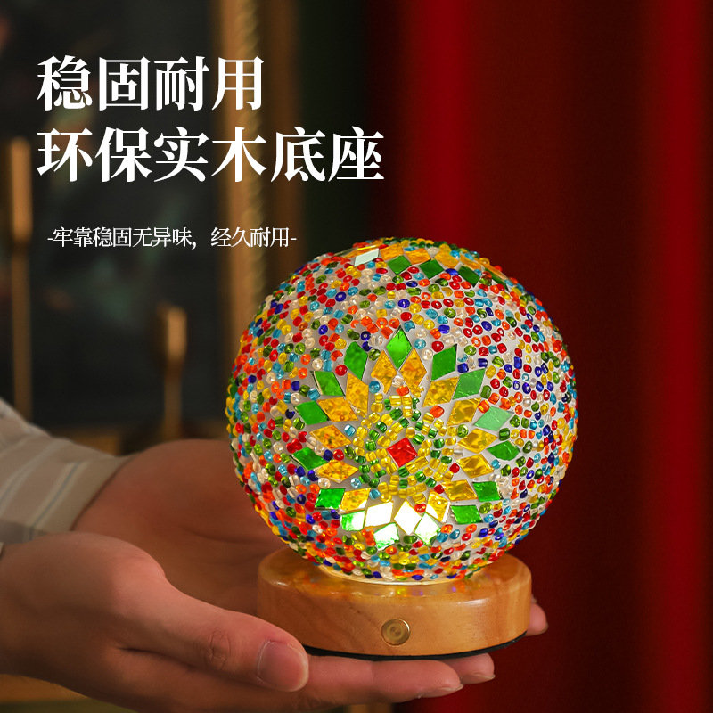 Mosaico transfronterizo luz de noche barroco romance y libertad Bohemia luz de noche creativa lámpara de mesa decorativa de vidrio