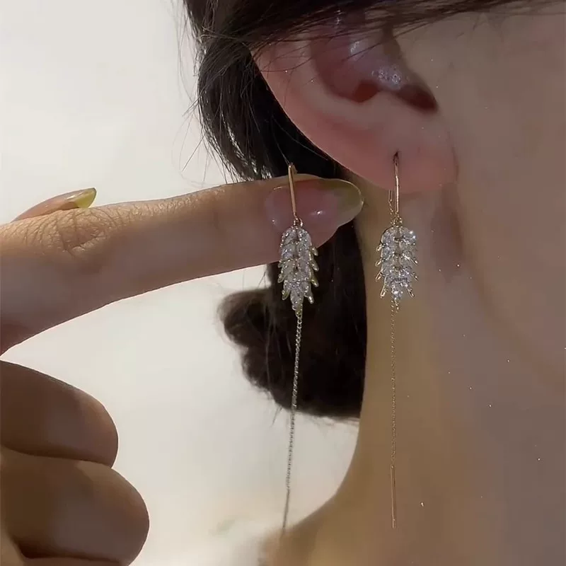 Серебаные серьги с бахромой, коллекция 2023 года, стиль легкой роскоши, стиль высокого качества