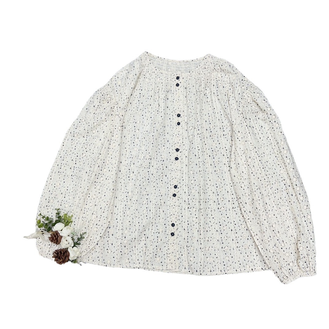 Japanese shirt with a round collar