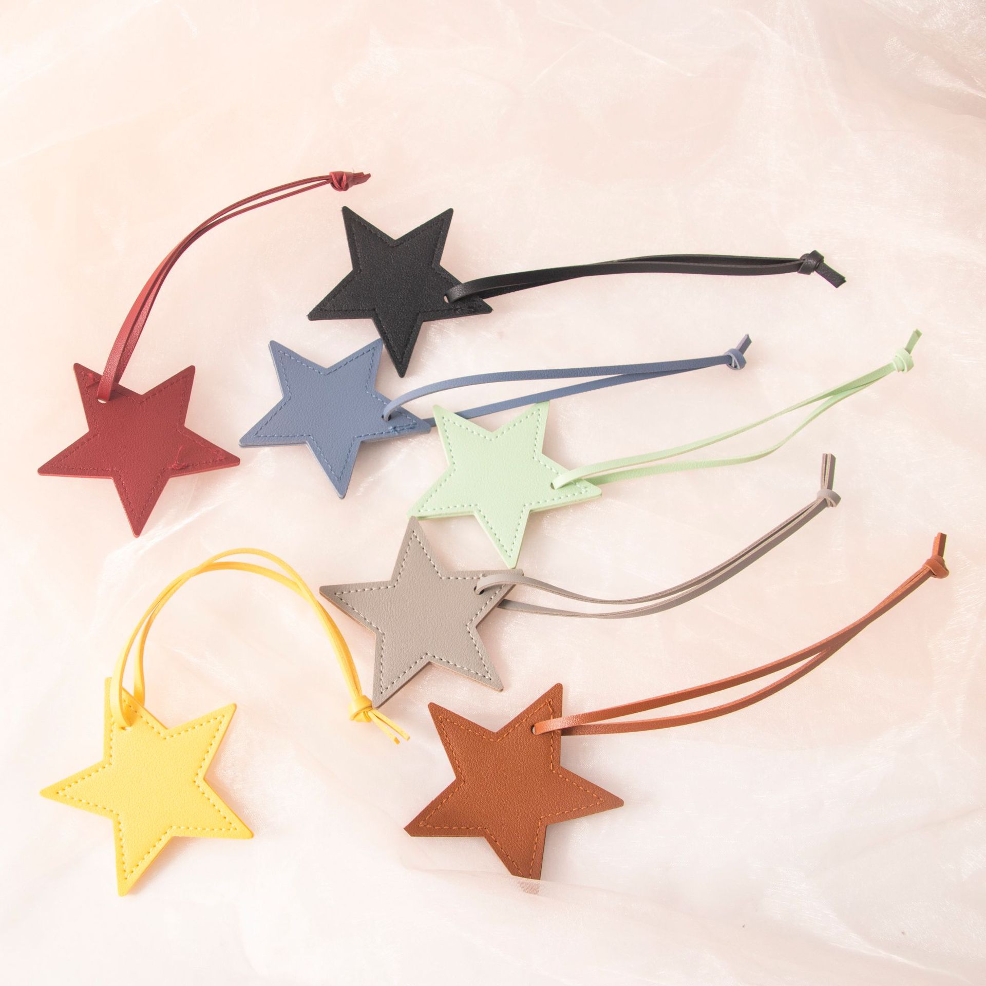 Five-Pointed Star Leather PU Exquisite Car Keychain Pendant Ornament Small Gift_voghion.com