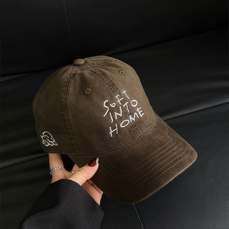 Luo Yuxiao Style Letter Embroidery Baseball Cap for Women, 2026 Spring New Soft-Top Curved Brim Cap for Men, Makes Face Look Smaller