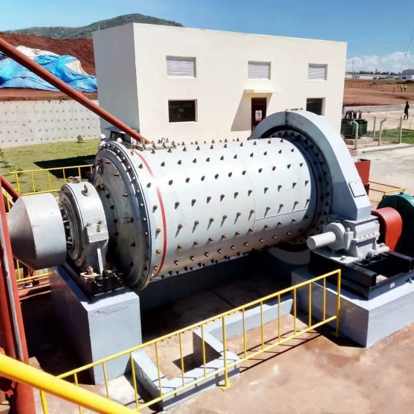 Дробление и измельчение — это процессы шаровых мельниц, которые измельчают золотую руду до подходящего размера частиц для подходящей гравитационной сепарации, флотации и цианидации.