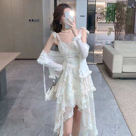 法式茶歇甜美碎花吊带连衣裙春夏设计感不规则拖尾仙女裙跨境直播