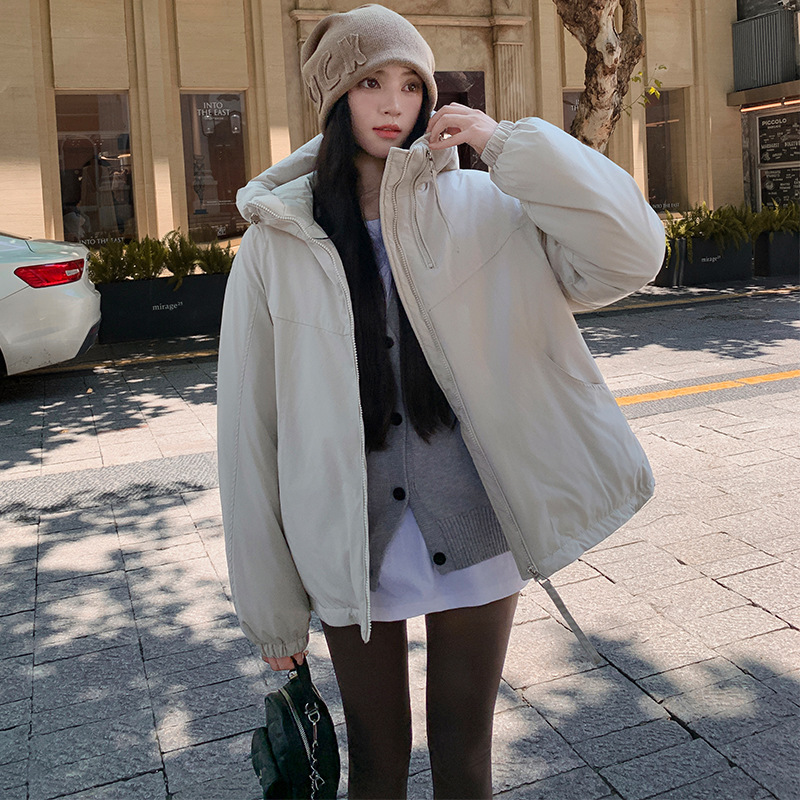 Casual de moda con capuzas de algodón ropa de asalto para mujeres invierno nuevo 2025 moda nueva chaqueta de declive de edad