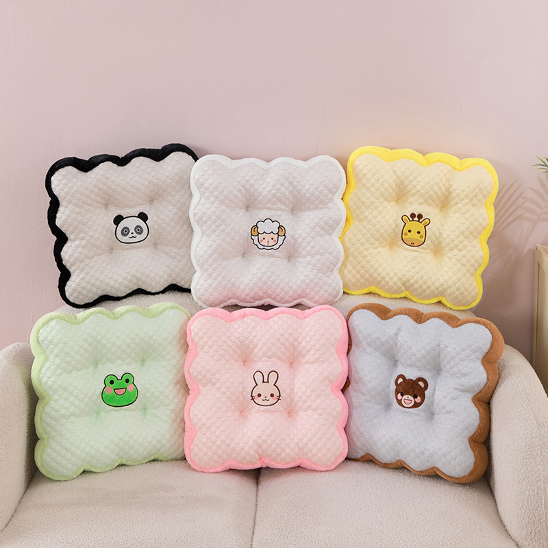 Nuevo cojín de cinco flores de frijoles de hielo cojín de sofá de peluche ventanas flotantes de tatami decoración almohada al por mayor