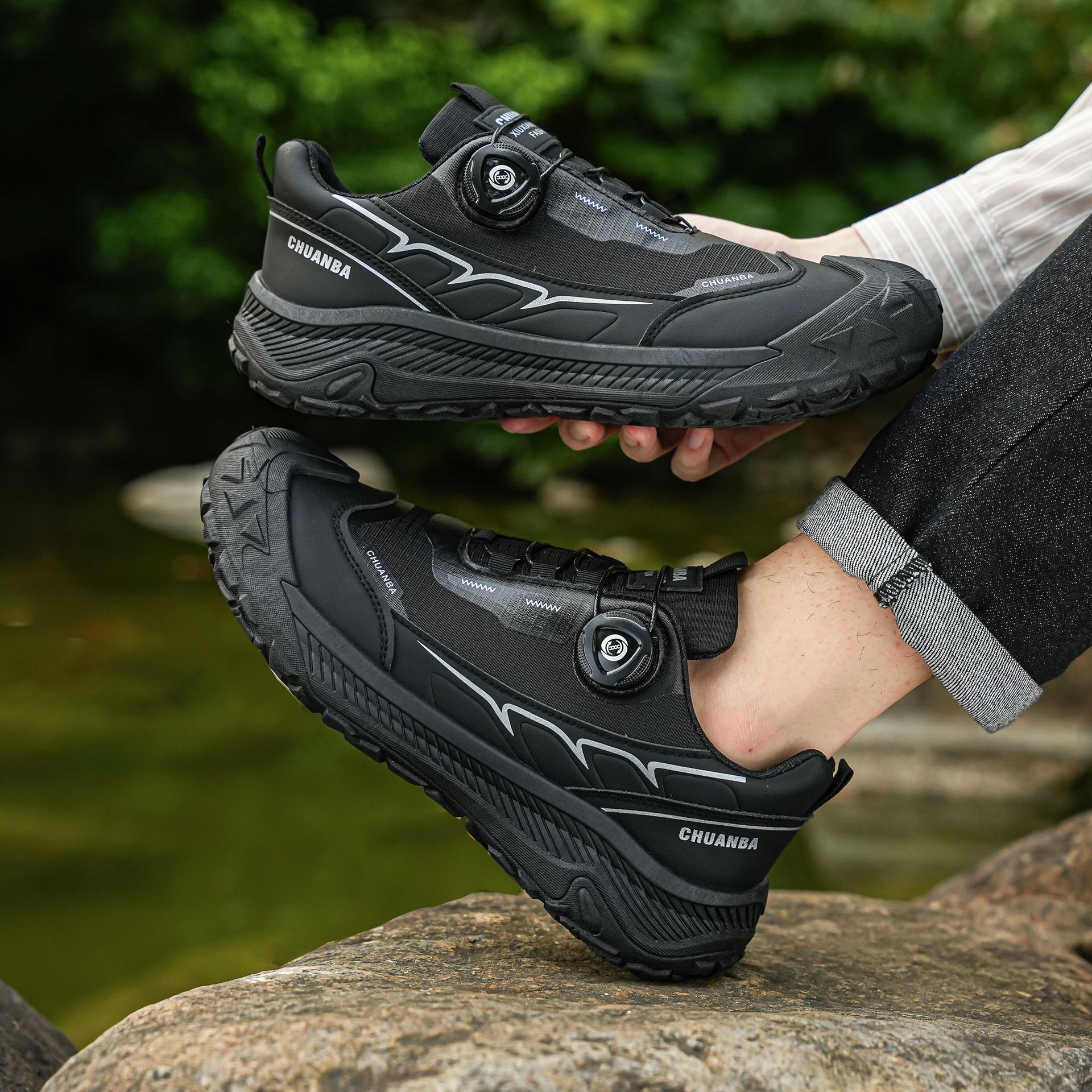 Classic Retro Casual Boots Men's Hiking Shoes Low-Top Breathable Thick-Soled Wear-Resistant Rotary Buckle Sneakers Martin Shoes Men