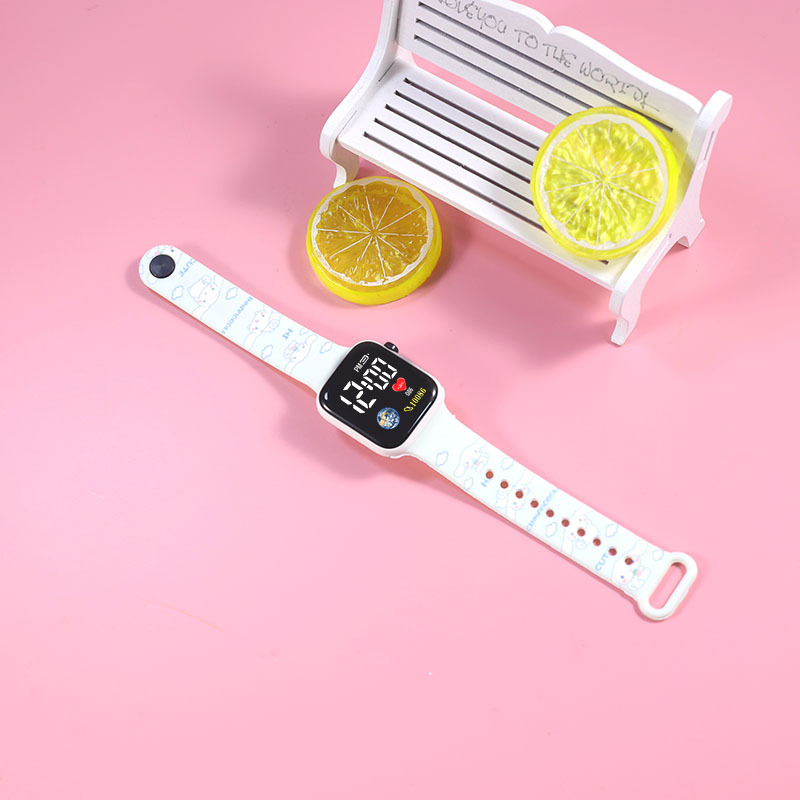 Comercio exterior cool color dibujos animados LED relojes electrónicos de moda lindos cuadráticos parejas estudiantes relojes de botón en stock