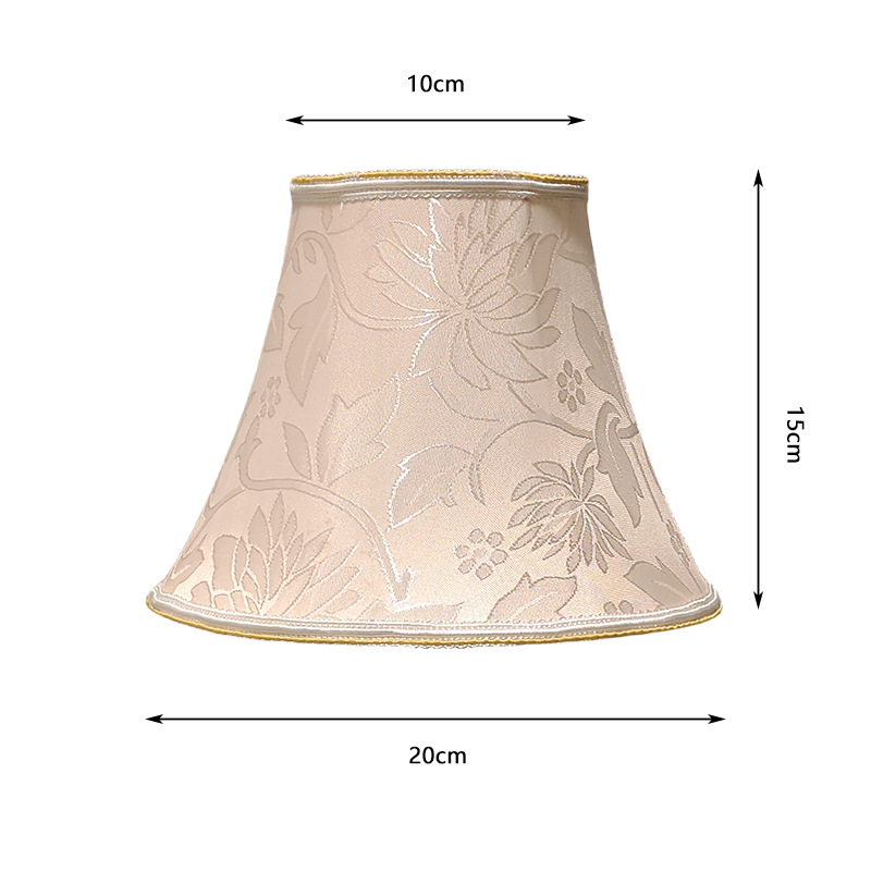 Lámpara de mesa de cobre con pantalla de satén de seda transfronteriza, color verde manzana claro, moderna, hecha a mano, con borlas, para iluminación de dormitorio y uso doméstico.