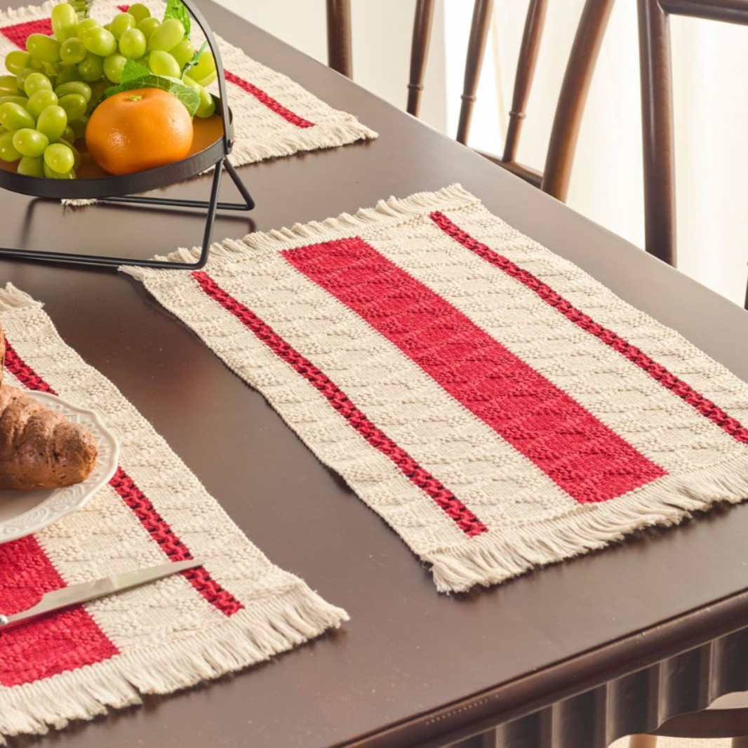 Yi qiyun cuerda de cáñamo placemat vacaciones vajilla estera tejida color a juego rayas borla tazón estera suministro directo de fábrica