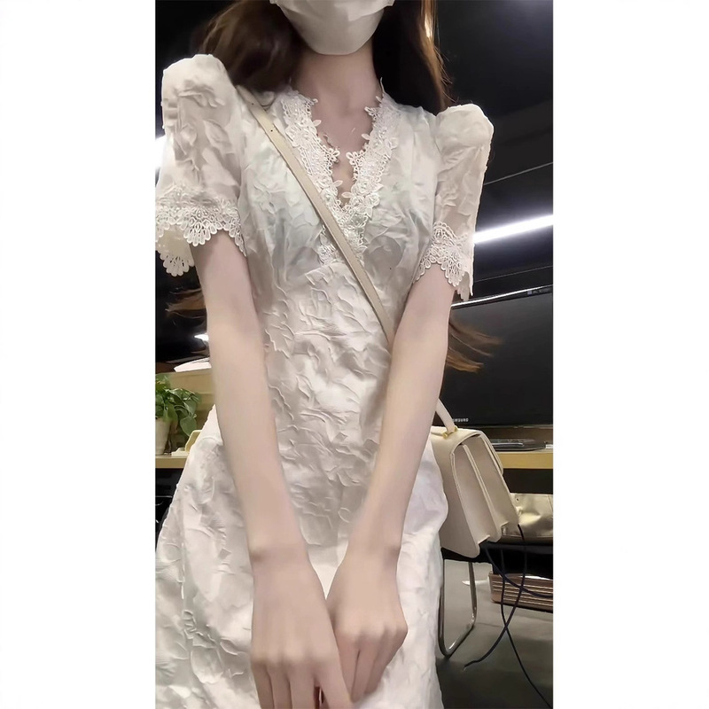 新款法式甜辣妹连衣裙女夏V领感温柔公主裙高个子茶歇收腰长裙子|undefined