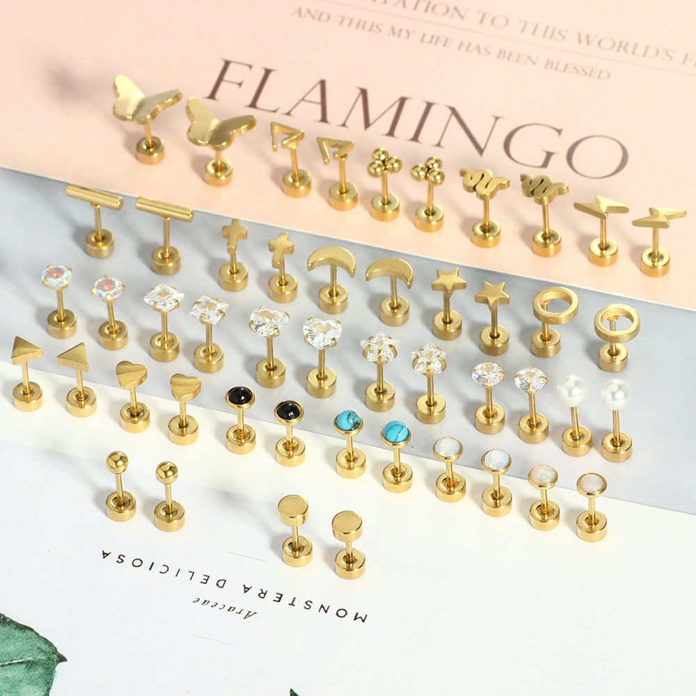 16G labret stud size and finish detail