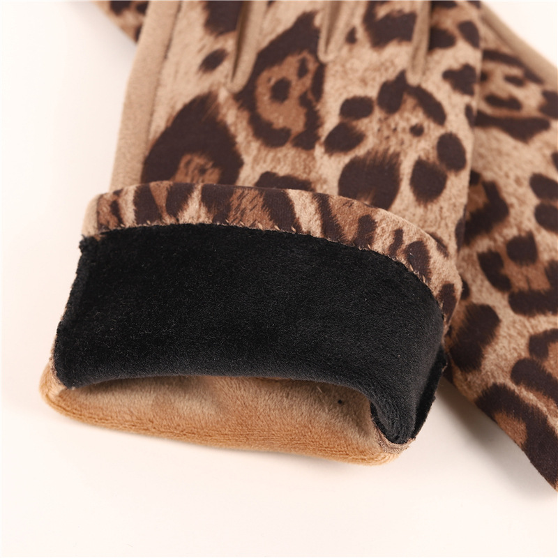 Europa y América leopardo estampado guantes de seda mujeres ins estilo de diseño de moda buena combinación de guantes de conducción de ciclismo más grueso