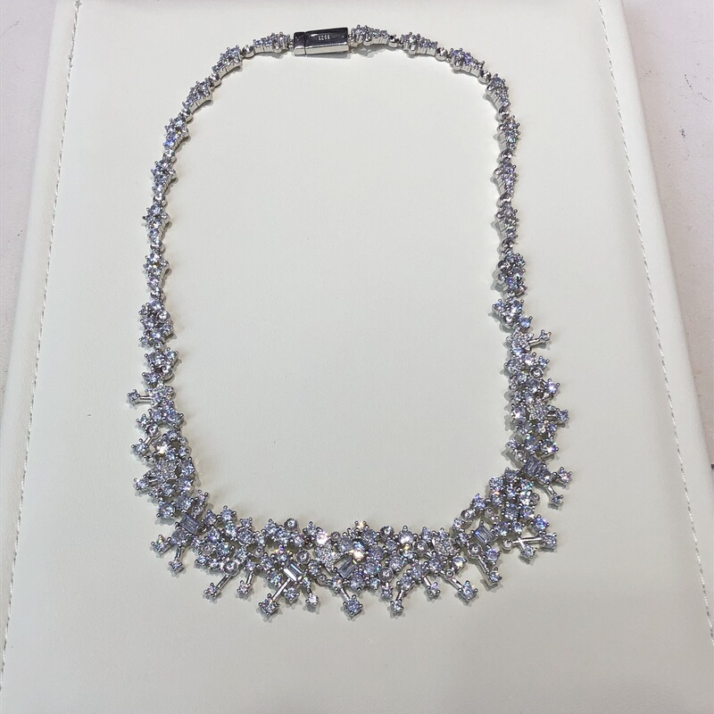 New DIY Pearl Jewelry Full of Diamonds, Multiple Beads, Small Pearls, S925 Sterling Silver Nebula Bright Necklace, Semi-Finished Empty Holder New DIY Pearl Jewelry Full of Diamonds, Multiple Beads, Small Pearls, S925 Sterling Silver Nebula Bright Necklace, Semi-Finished Empty Holder