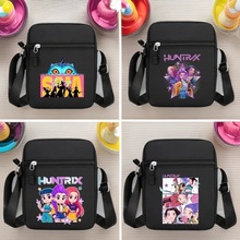 新款猎魔女团印花男孩女孩小方包休闲手机包流行可爱女士单肩包