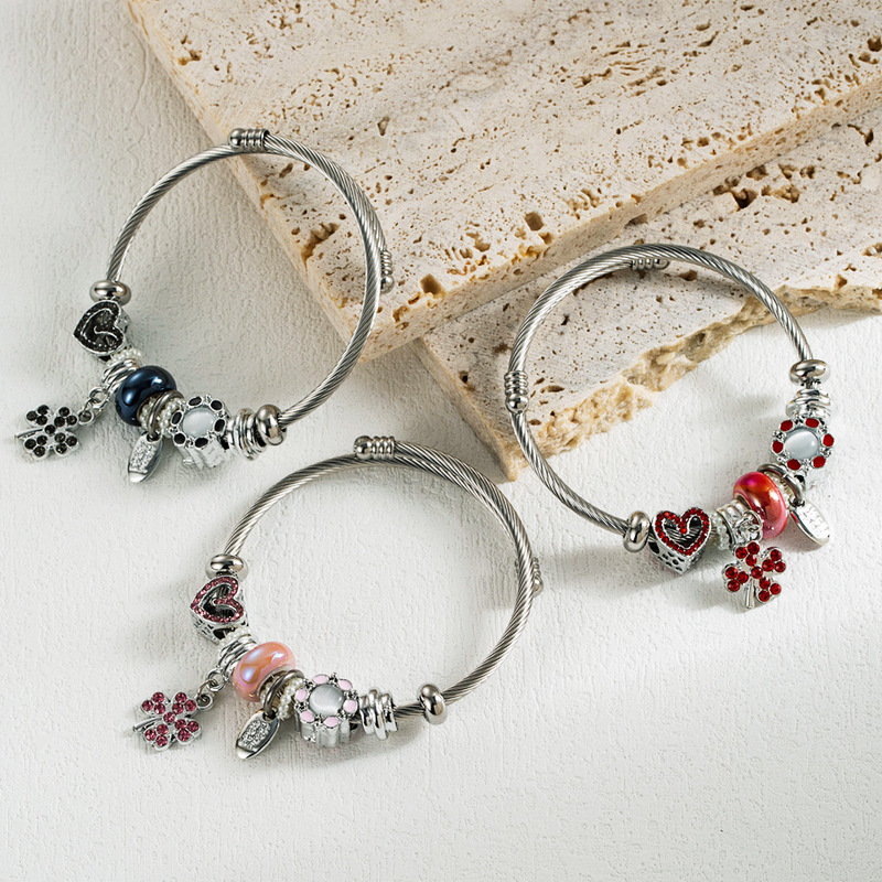 European and American fashion rhinestone bracelet stainless steel adjustable bracelet sweet DIY bracelet does not fade wholesale bracelet