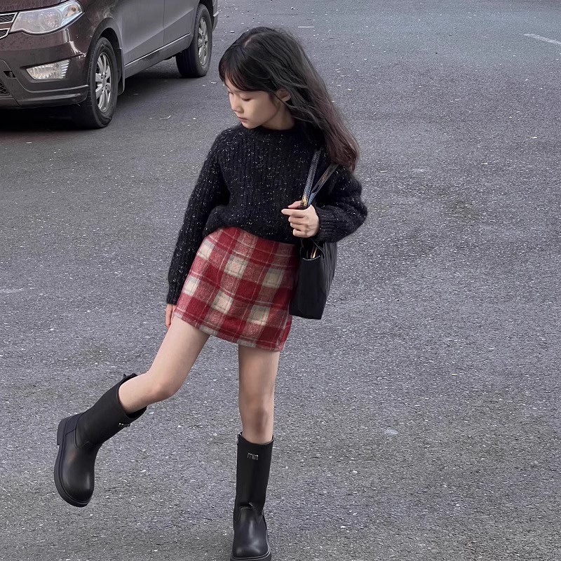 Autumn children's red colored woolen fleece girl's skirt