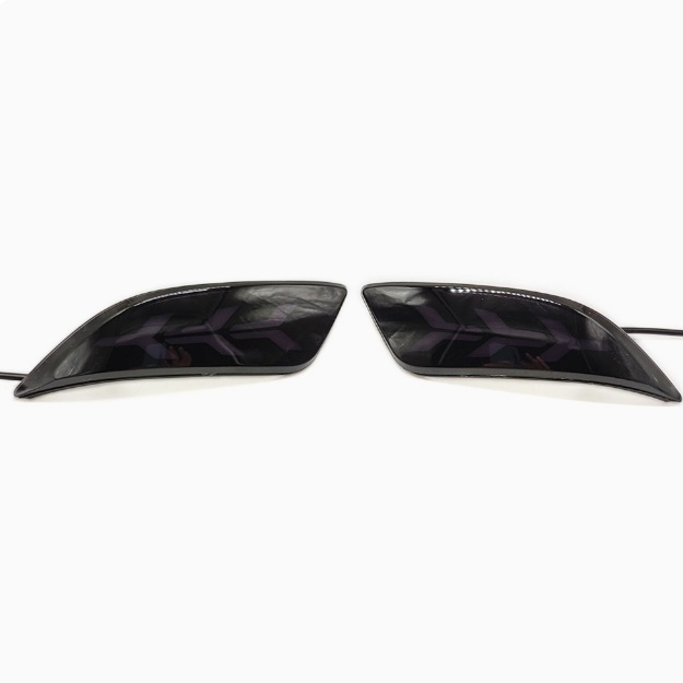 Adecuado para 15-17 Toyota Camry parachoques trasero luz de advertencia luz de freno luz Camry lámpara