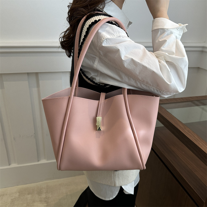 Bolso de gran capacidad para mujeres 2024 otoño invierno bolso de mujer bolso de hombro bolso de viaje bolso para niños bolso de alta calidad retro simple bolso de tote
