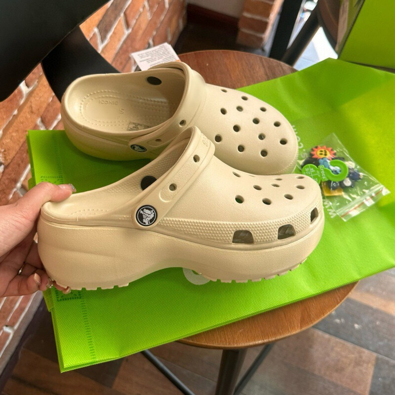 Cross New Cloud Puff Women's Thick-Soled Summer Clogs Couple Style Crocs Closed-Toe Slippers