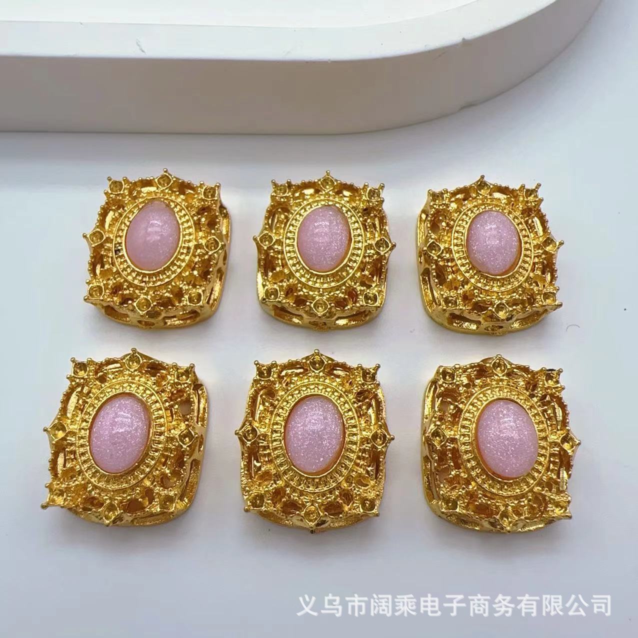 ダイヤモンドの長い方の大きい魔の箱の多い八穴のジルコニウムのdiyの手作りのビーズのブレスレットのネックレスの合金のアクセサリーのビーズの部品