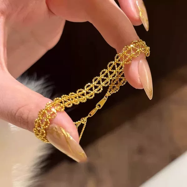 High-End Silver Stacked Ribbon Lace Bracelet for Women, Accessible Luxury Niche Design, Exquisite French Retro Fashion Bracelet