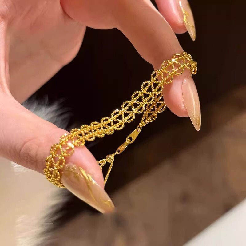 High-End Silver Stacked Ribbon Lace Bracelet for Women, Accessible Luxury Niche Design, Exquisite French Retro Fashion Bracelet